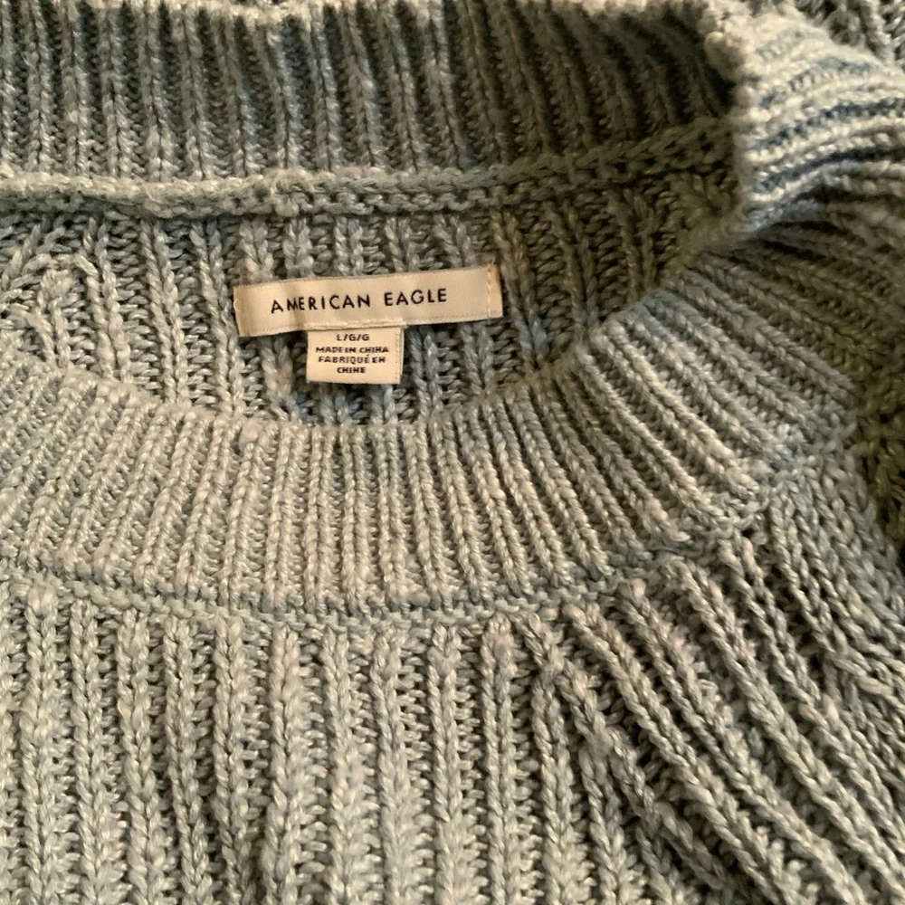 American Eagle Cropped Raglan Sweater Size Large - Picture 4 of 4